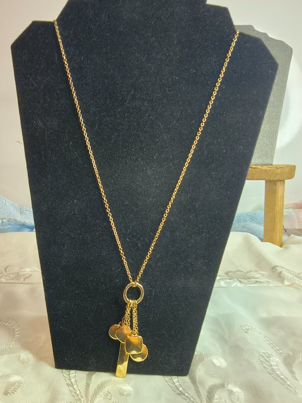 Liz Claiborne Vintage Gold Tone Tassel Necklace
